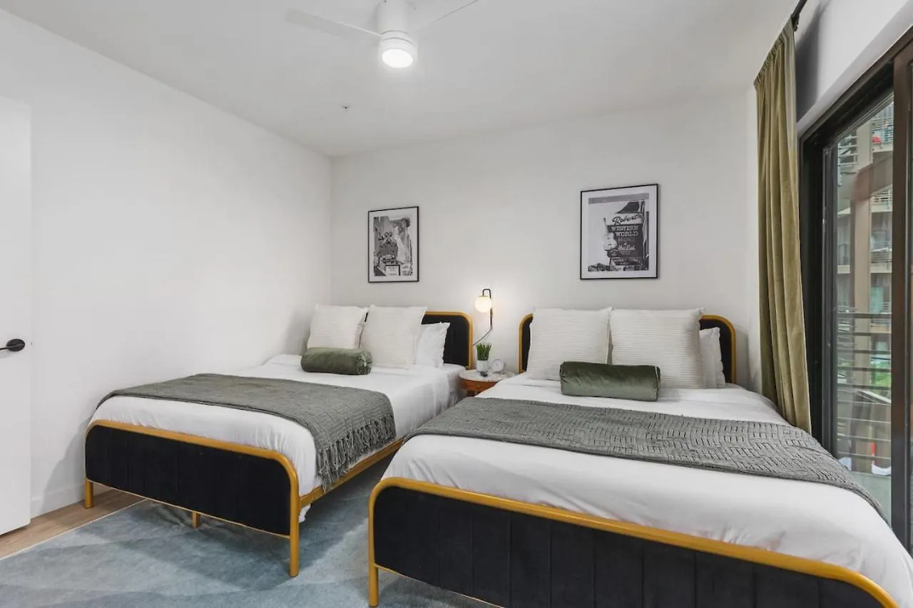 Luxury In The Gulch With Patio Pool Walk To Broadway Apartment Nashville 0*,  United States