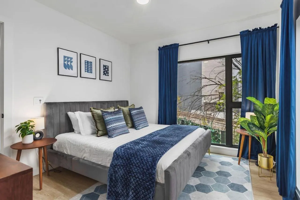 Luxury In The Gulch With Patio Pool Walk To Broadway Apartment Nashville