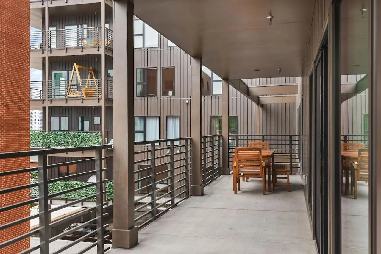 Luxury In The Gulch With Patio Pool Walk To Broadway Apartment Nashville 0*,