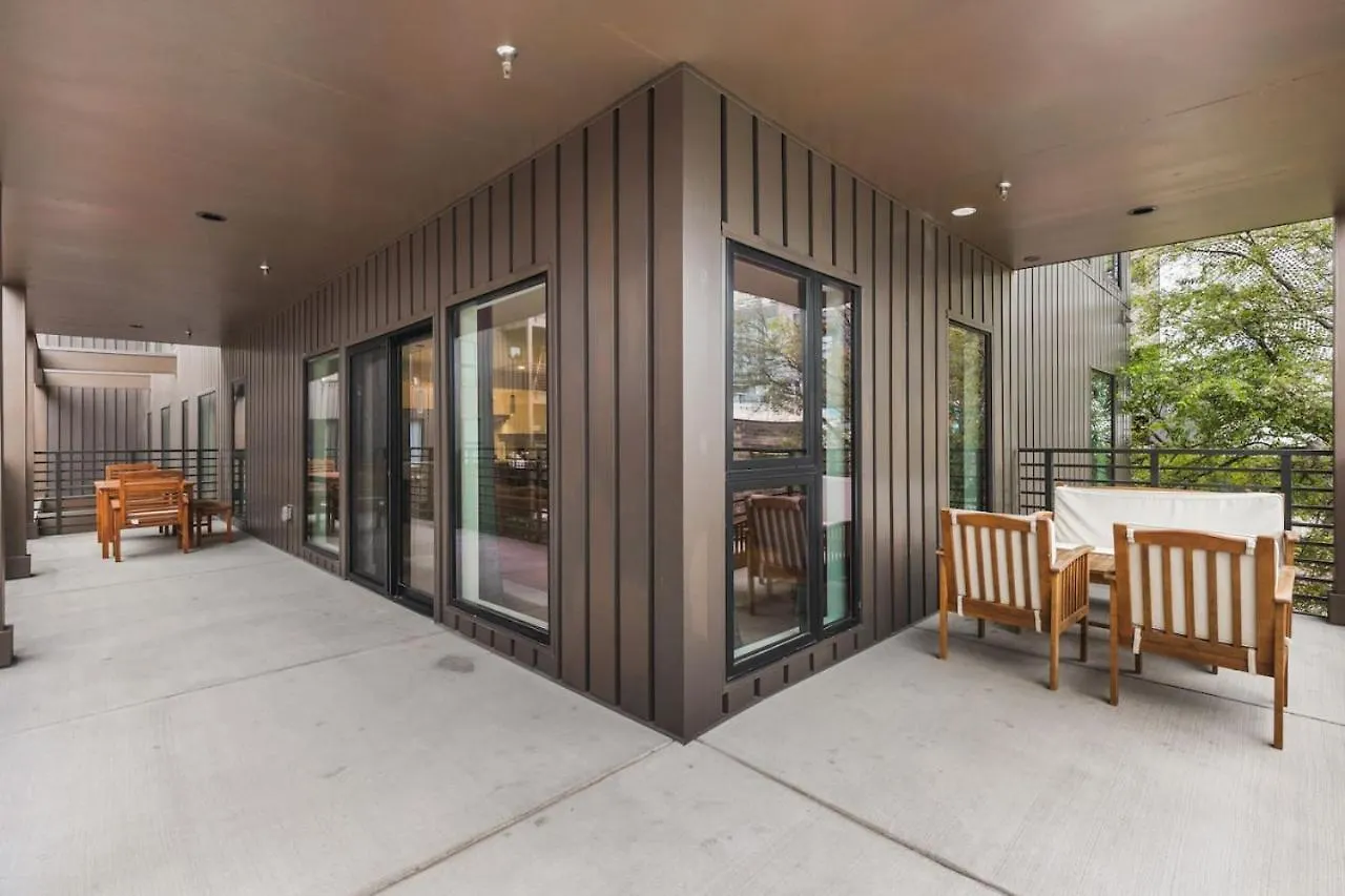 Luxury In The Gulch With Patio Pool Walk To Broadway Apartment Nashville 0*,  United States