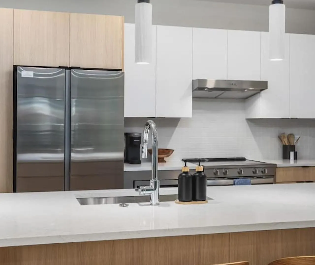 Luxury In The Gulch With Patio Pool Walk To Broadway Apartment Nashville 0*,  United States